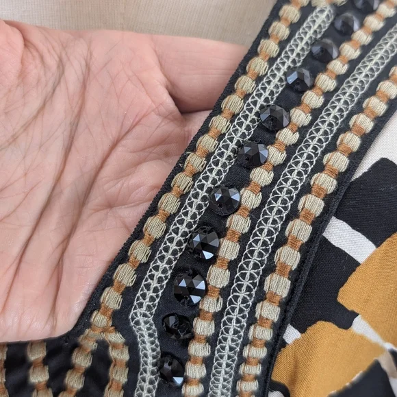 Dennis Basso Women's Size Small Abstract V-Neck Tunic in Black, Brown, and White - Picture 4 of 12